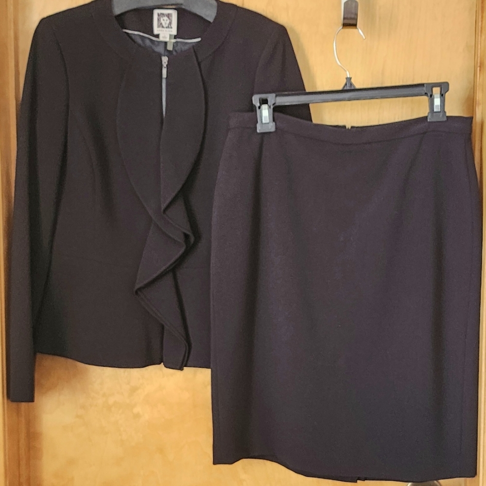 Anne Klein Black Knee-Length Pencil Skirt